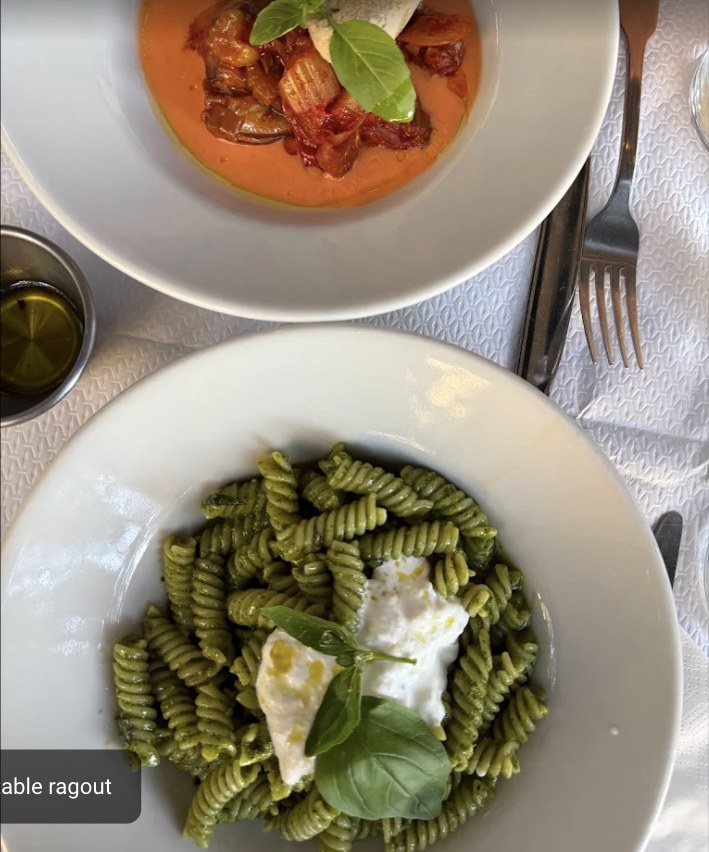 Fusilli au pesto et burrata à La Cantinetta, cours Julien Marseille
