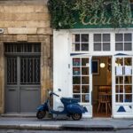 Façade de La Méduse, bistrot-cave rue Portalis à Aix-en-Provence