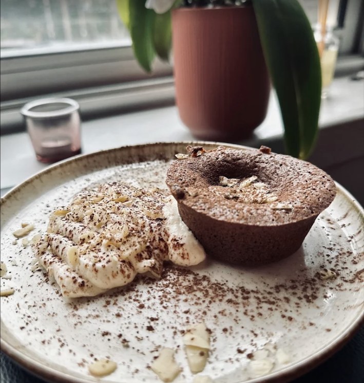 Fondant au chocolat et crème du Narval à Toulon