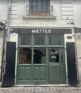 Façade de MIETTES, cave à manger au cœur du Vieux-Tours